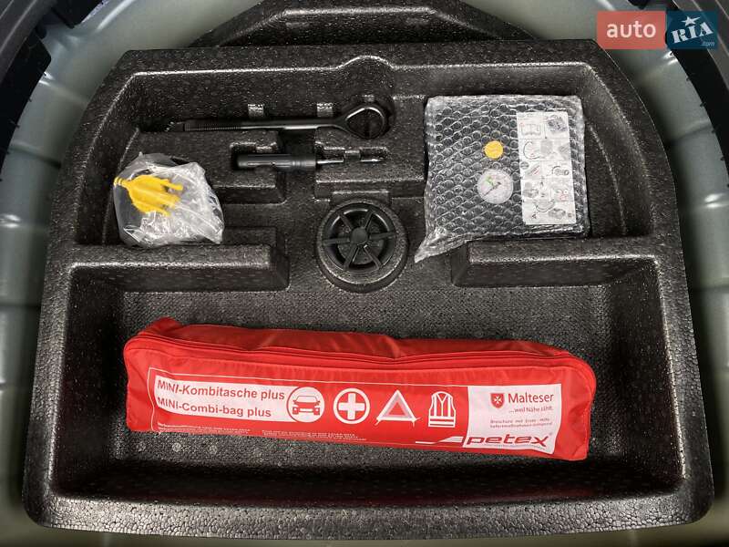 Позашляховик / Кросовер Kia Niro 2020 в Львові фото 55 Позашляховик / Кросовер Kia Niro 2020 в Львові