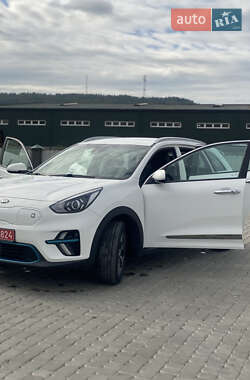 Внедорожник / Кроссовер Kia Niro 2021 в 