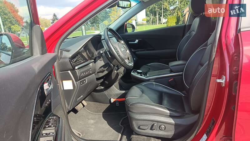 Позашляховик / Кросовер Kia Niro 2020 в Львові