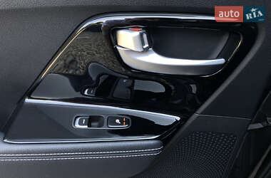 Внедорожник / Кроссовер Kia Niro 2020 в 