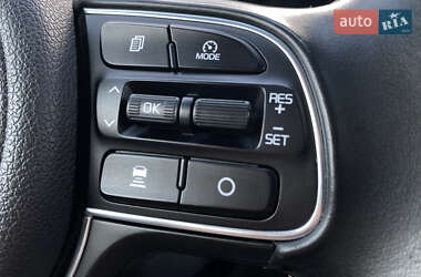 Внедорожник / Кроссовер Kia Niro 2020 в 