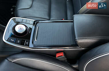 Внедорожник / Кроссовер Kia Niro 2020 в 