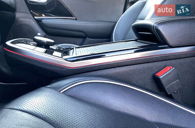 Внедорожник / Кроссовер Kia Niro 2020 в 