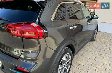 Внедорожник / Кроссовер Kia Niro 2021 в 