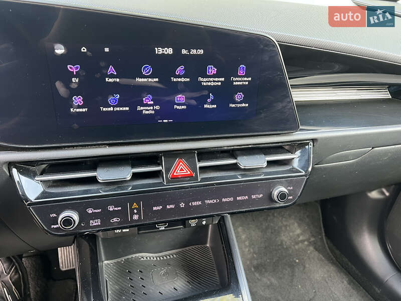 Внедорожник / Кроссовер Kia Niro 2022 в Ивано-Франковске