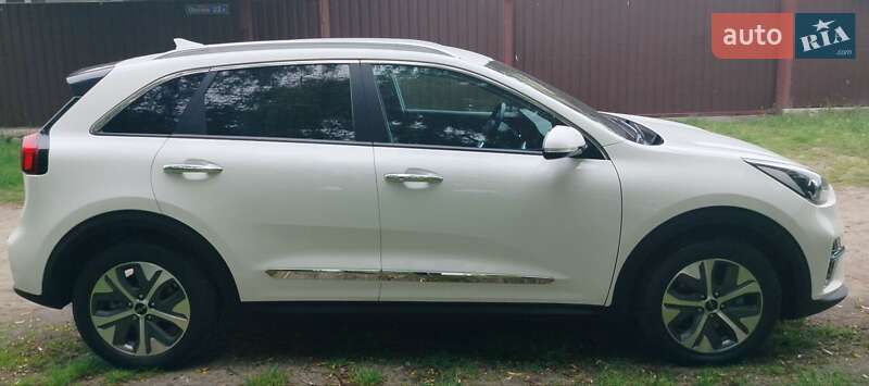 Позашляховик / Кросовер Kia Niro 2021 в Ірпені