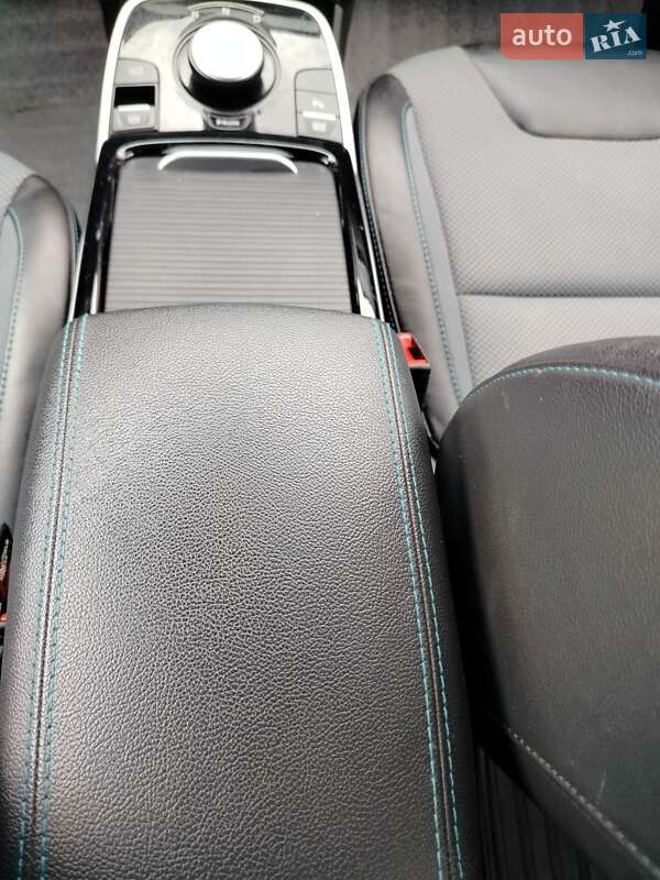 Позашляховик / Кросовер Kia Niro 2021 в Ірпені