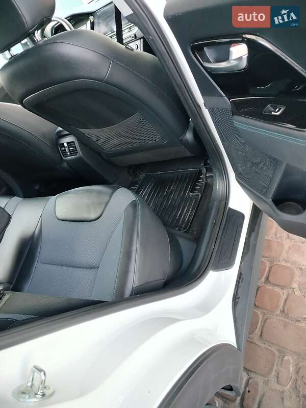 Позашляховик / Кросовер Kia Niro 2021 в Ірпені