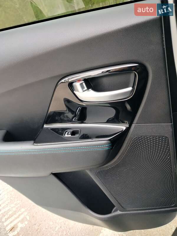 Позашляховик / Кросовер Kia Niro 2021 в Ірпені