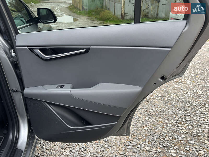 Внедорожник / Кроссовер Kia Niro 2022 в Житомире