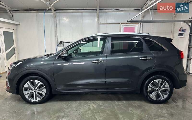 Позашляховик / Кросовер Kia Niro 2022 в Львові фото 19 Позашляховик / Кросовер Kia Niro 2022 в Львові