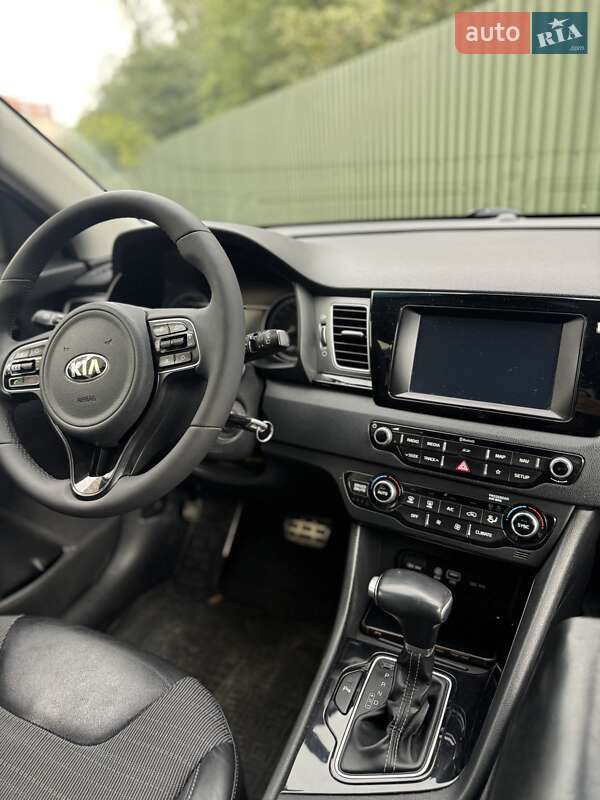 Позашляховик / Кросовер Kia Niro 2018 в Тернополі