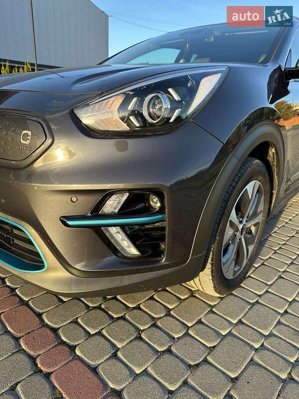 Позашляховик / Кросовер Kia Niro 2020 в Львові