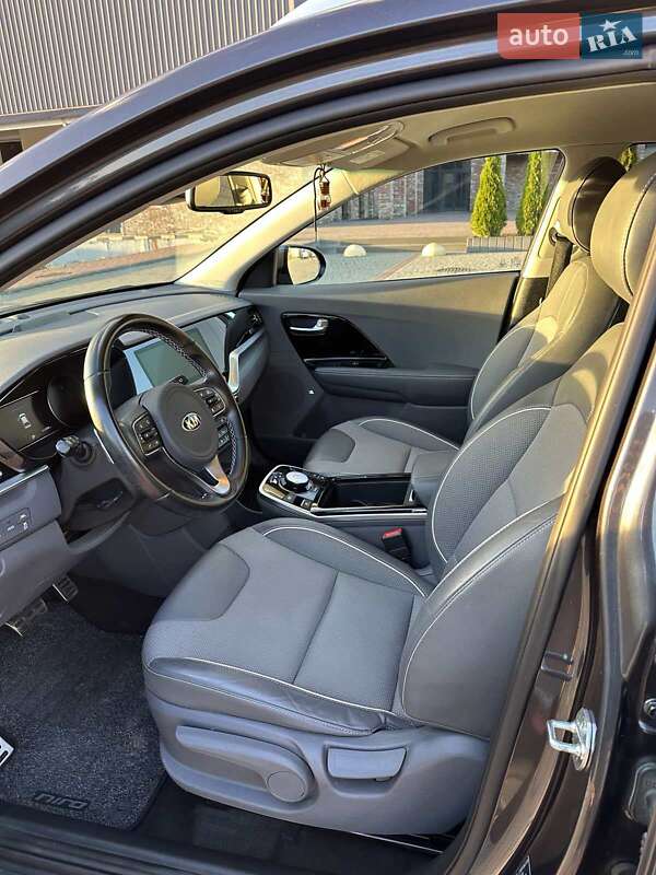 Позашляховик / Кросовер Kia Niro 2020 в Львові