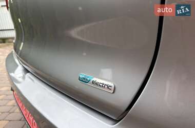 Внедорожник / Кроссовер Kia Niro 2022 в 