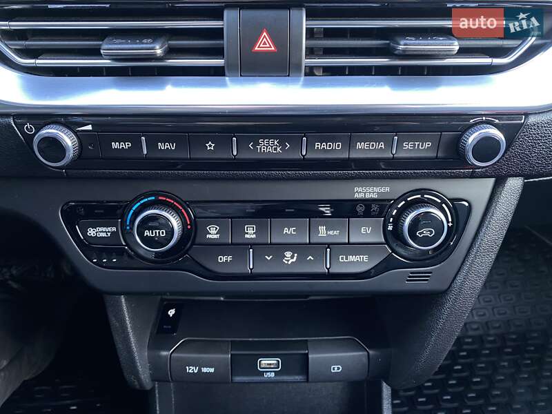 Внедорожник / Кроссовер Kia Niro 2020 в Львове