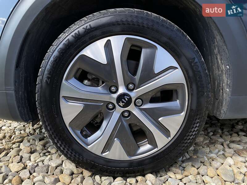 Внедорожник / Кроссовер Kia Niro 2020 в Львове