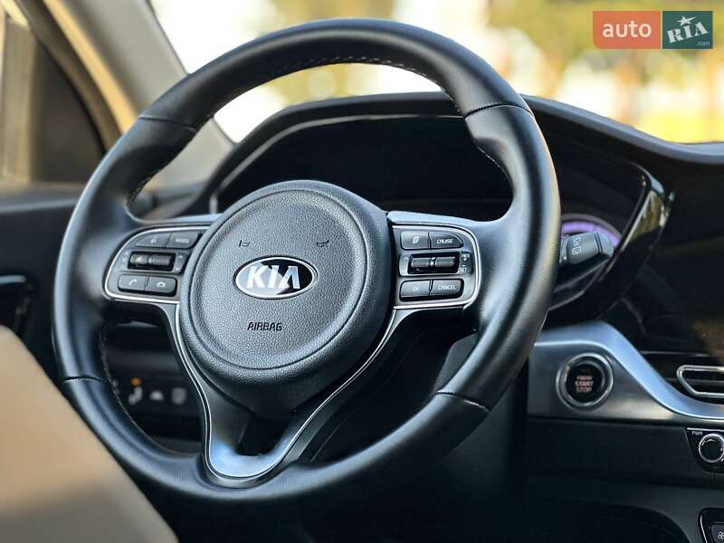 Позашляховик / Кросовер Kia Niro 2020 в Києві фото 19 Позашляховик / Кросовер Kia Niro 2020 в Києві