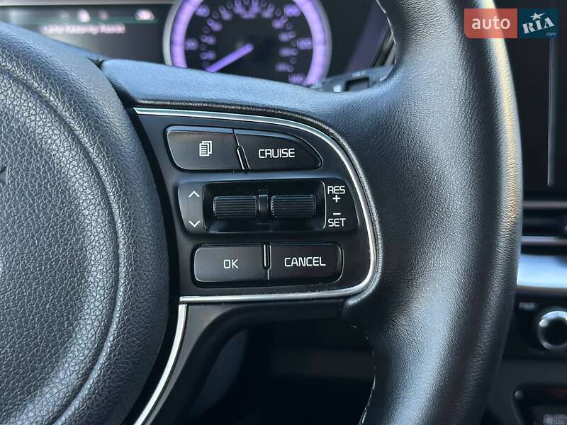 Позашляховик / Кросовер Kia Niro 2020 в Києві фото 21 Позашляховик / Кросовер Kia Niro 2020 в Києві