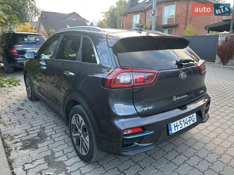 Внедорожник / Кроссовер Kia Niro 2020 в Хмельницком