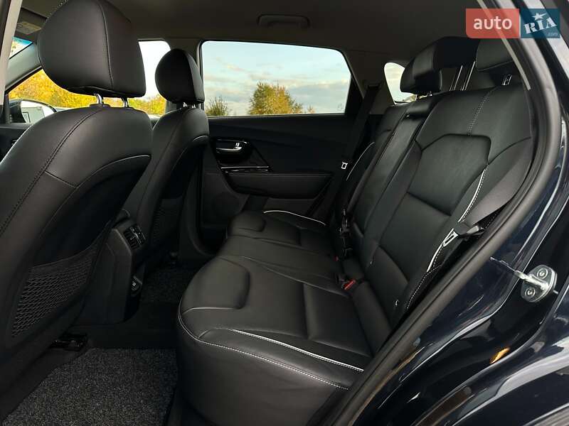 Позашляховик / Кросовер Kia Niro 2021 в Львові