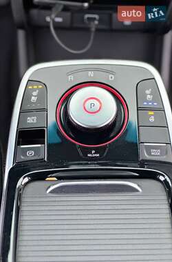Внедорожник / Кроссовер Kia Niro 2019 в 