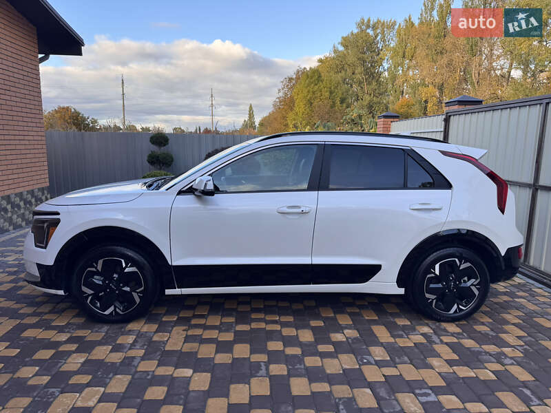 Внедорожник / Кроссовер Kia Niro 2023 в Казатине
