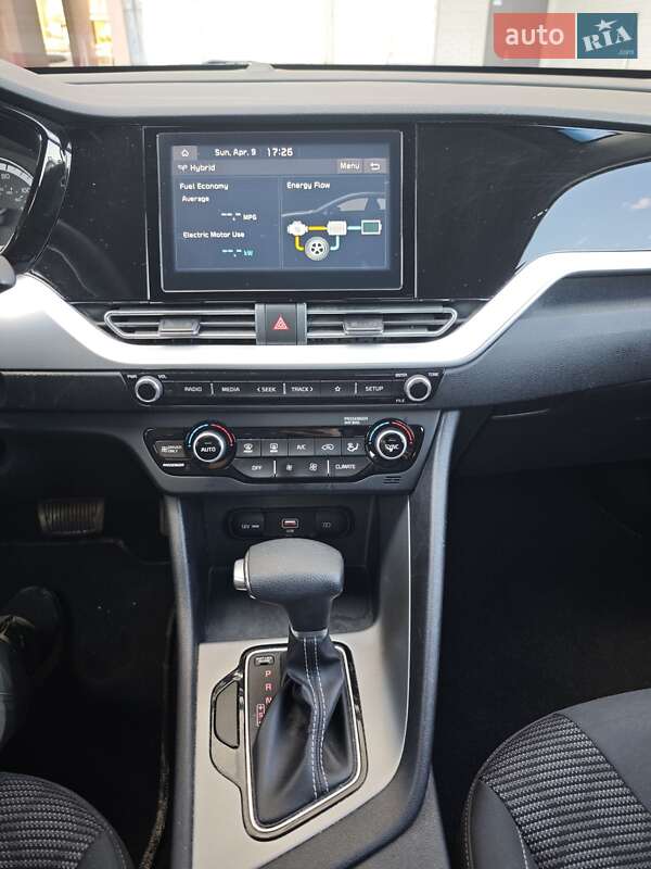 Внедорожник / Кроссовер Kia Niro 2020 в Киеве