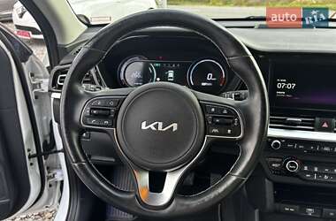 Внедорожник / Кроссовер Kia Niro 2022 в 