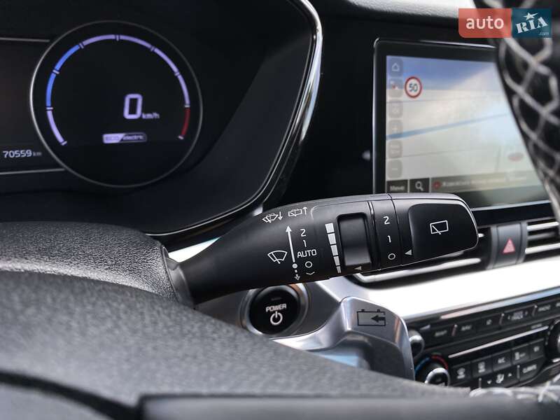 Позашляховик / Кросовер Kia Niro 2020 в Львові фото 40 Позашляховик / Кросовер Kia Niro 2020 в Львові