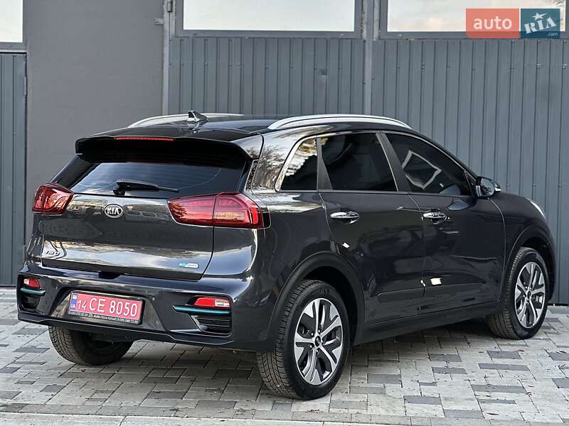 Позашляховик / Кросовер Kia Niro 2020 в Івано-Франківську