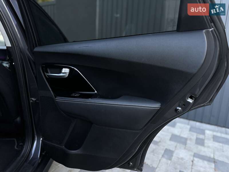 Позашляховик / Кросовер Kia Niro 2020 в Івано-Франківську