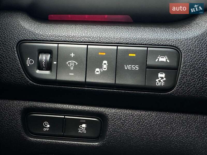 Позашляховик / Кросовер Kia Niro 2020 в Львові