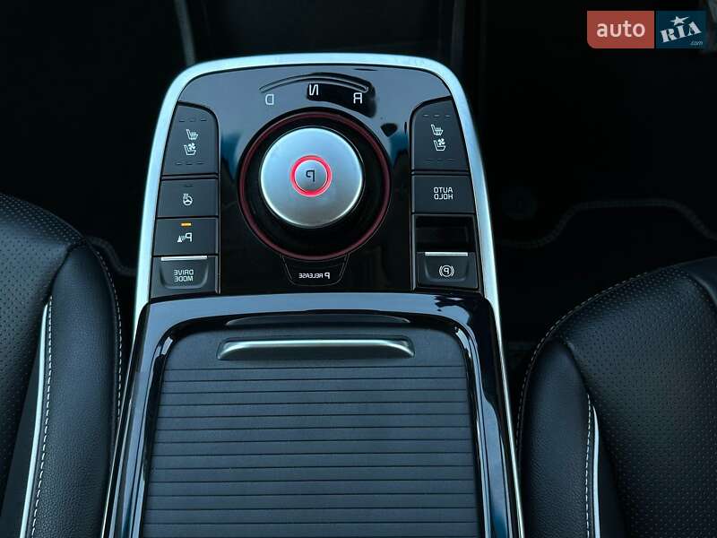 Позашляховик / Кросовер Kia Niro 2020 в Львові