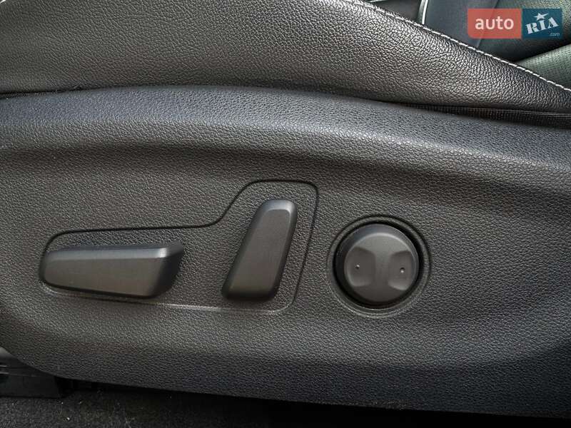 Позашляховик / Кросовер Kia Niro 2020 в Львові фото 37 Позашляховик / Кросовер Kia Niro 2020 в Львові