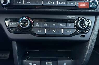 Внедорожник / Кроссовер Kia Niro 2020 в 