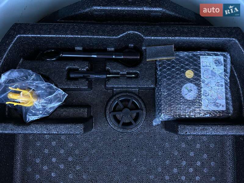 Внедорожник / Кроссовер Kia Niro 2020 в Львове фото 78 Внедорожник / Кроссовер Kia Niro 2020 в Львове