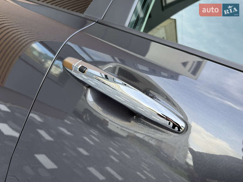 Позашляховик / Кросовер Kia Niro 2020 в Трускавці