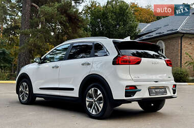 Внедорожник / Кроссовер Kia Niro 2022 в 