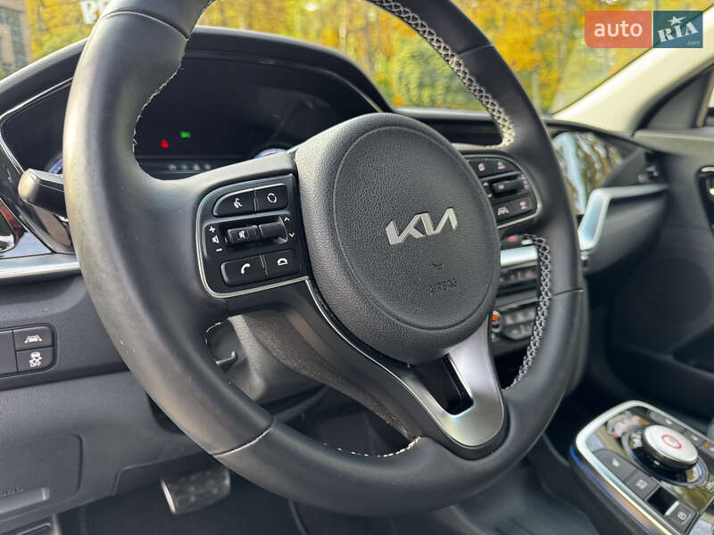 Внедорожник / Кроссовер Kia Niro 2022 в Киеве