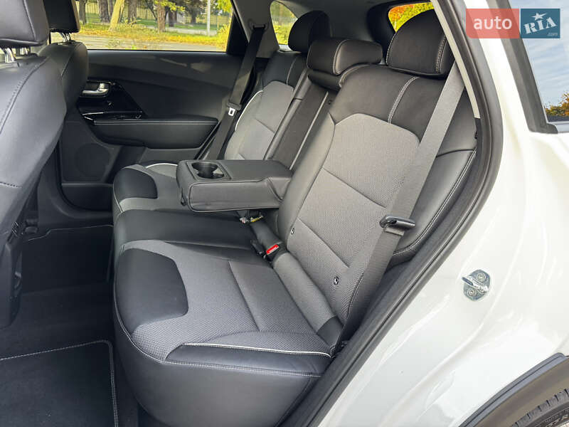 Внедорожник / Кроссовер Kia Niro 2022 в Киеве