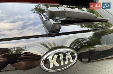 Внедорожник / Кроссовер Kia Niro 2021 в 