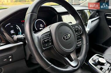 Внедорожник / Кроссовер Kia Niro 2021 в 