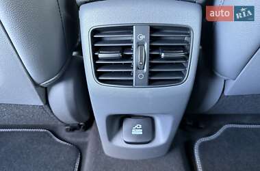 Позашляховик / Кросовер Kia Niro 2020 в  фото 41 Позашляховик / Кросовер Kia Niro 2020 в