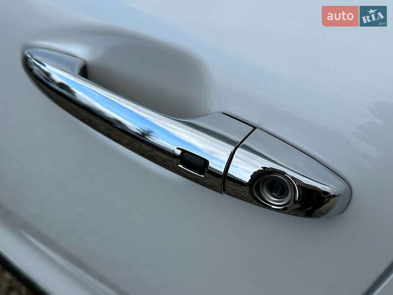 Внедорожник / Кроссовер Kia Niro 2021 в Львове