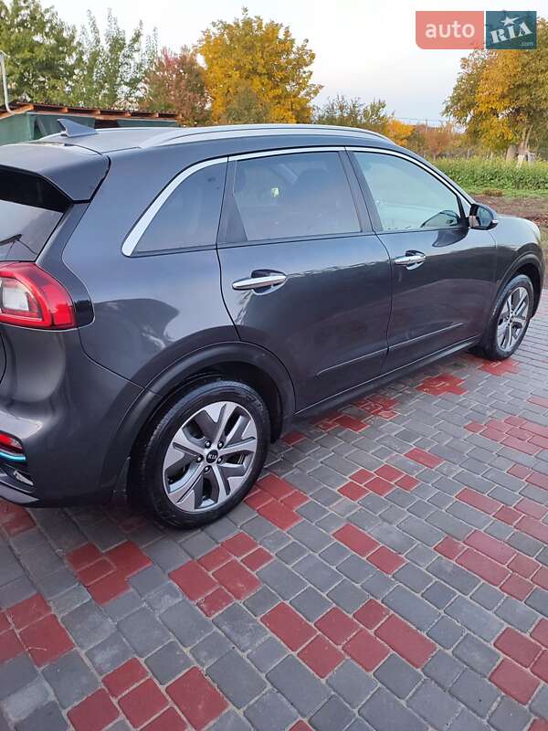 Внедорожник / Кроссовер Kia Niro 2018 в Ильинцах фото 12 Внедорожник / Кроссовер Kia Niro 2018 в Ильинцах