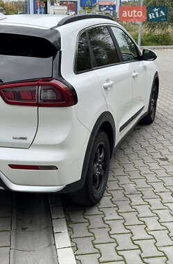 Внедорожник / Кроссовер Kia Niro 2019 в 