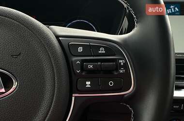 Внедорожник / Кроссовер Kia Niro 2021 в 