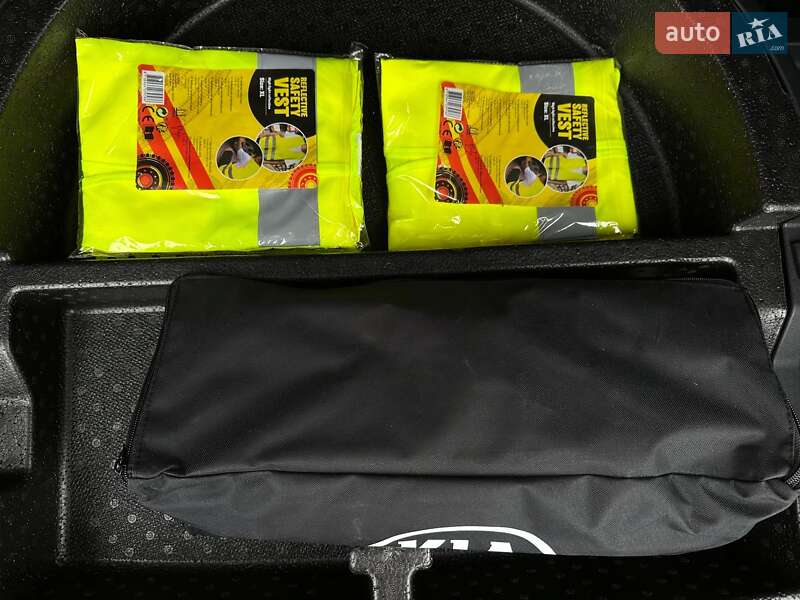 Позашляховик / Кросовер Kia Niro 2021 в Львові