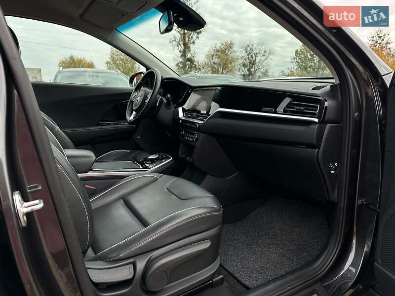 Позашляховик / Кросовер Kia Niro 2021 в Львові